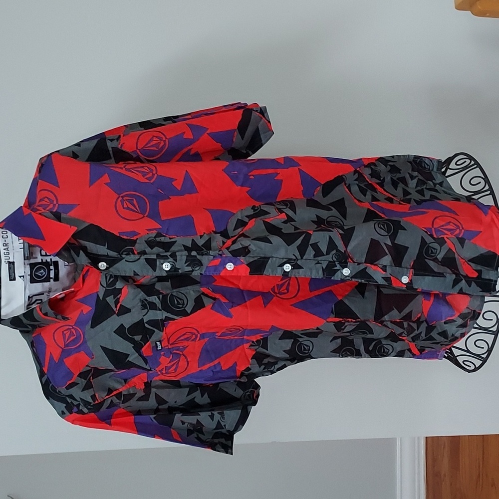 Nwt Men's Volcom Button Down - image 1